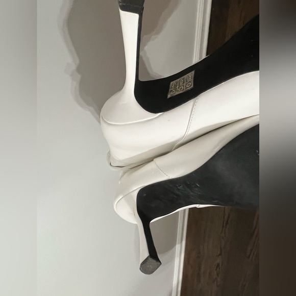 Jeffrey Campbell Guillo Pointed Toe Boot, Size 9 - Picture 14 of 15